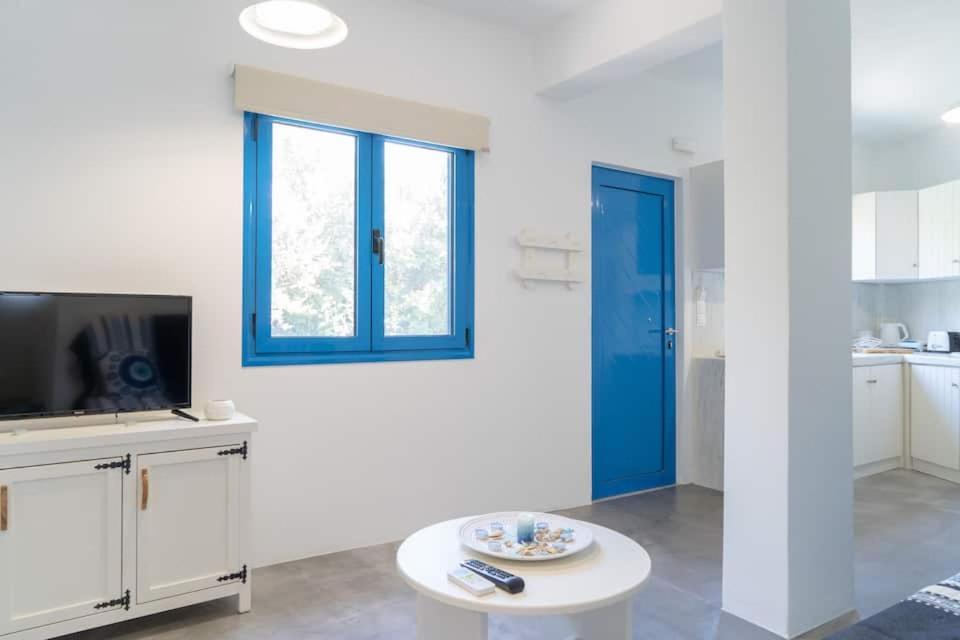 Makrýgialos Blue Moon Apartments מראה חיצוני תמונה